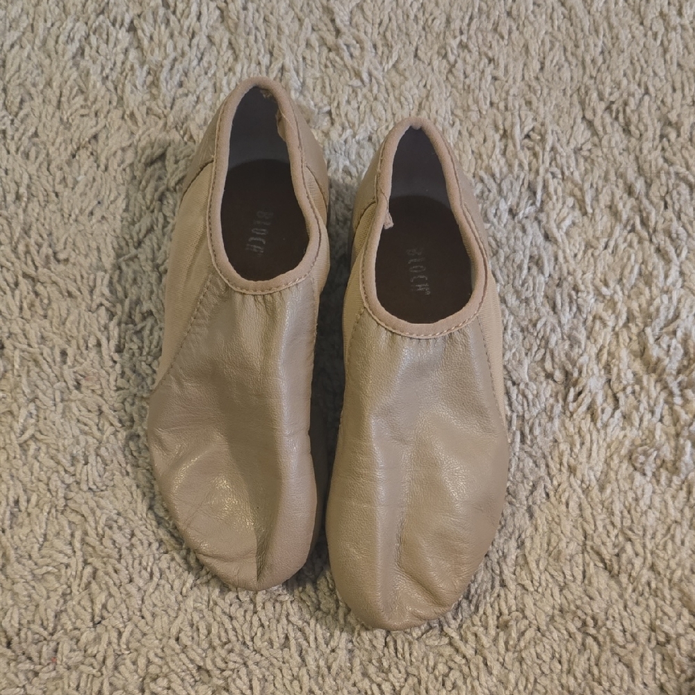 Bloch Jazz Tan Leather Slip-On Shoes